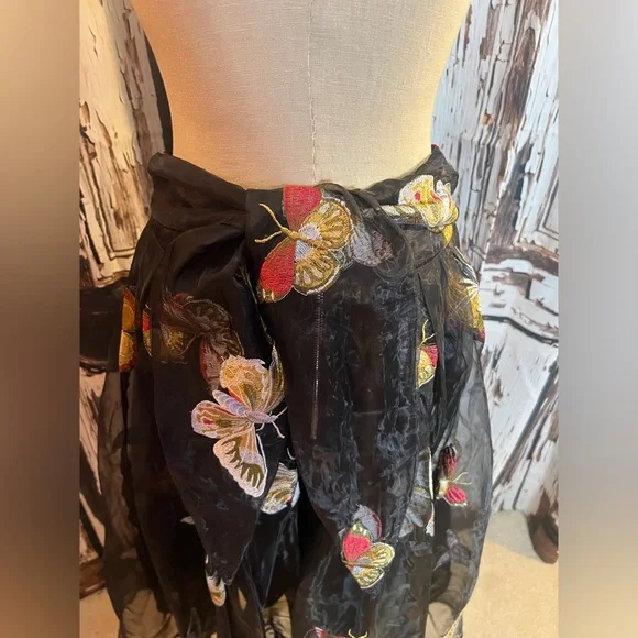 a'gaci Black Butterfly Midi Skirt - Picture 6 of 7